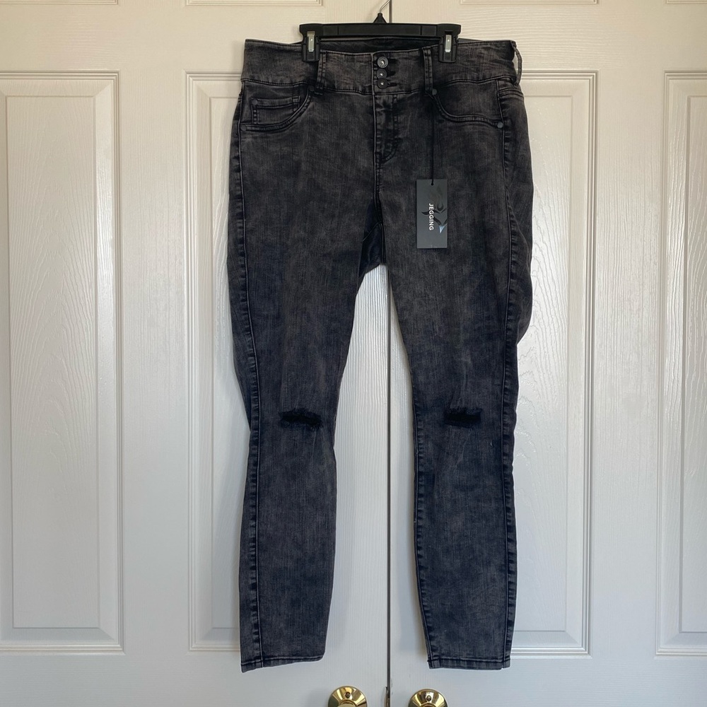 Torrid Jeggings 14R NEW
